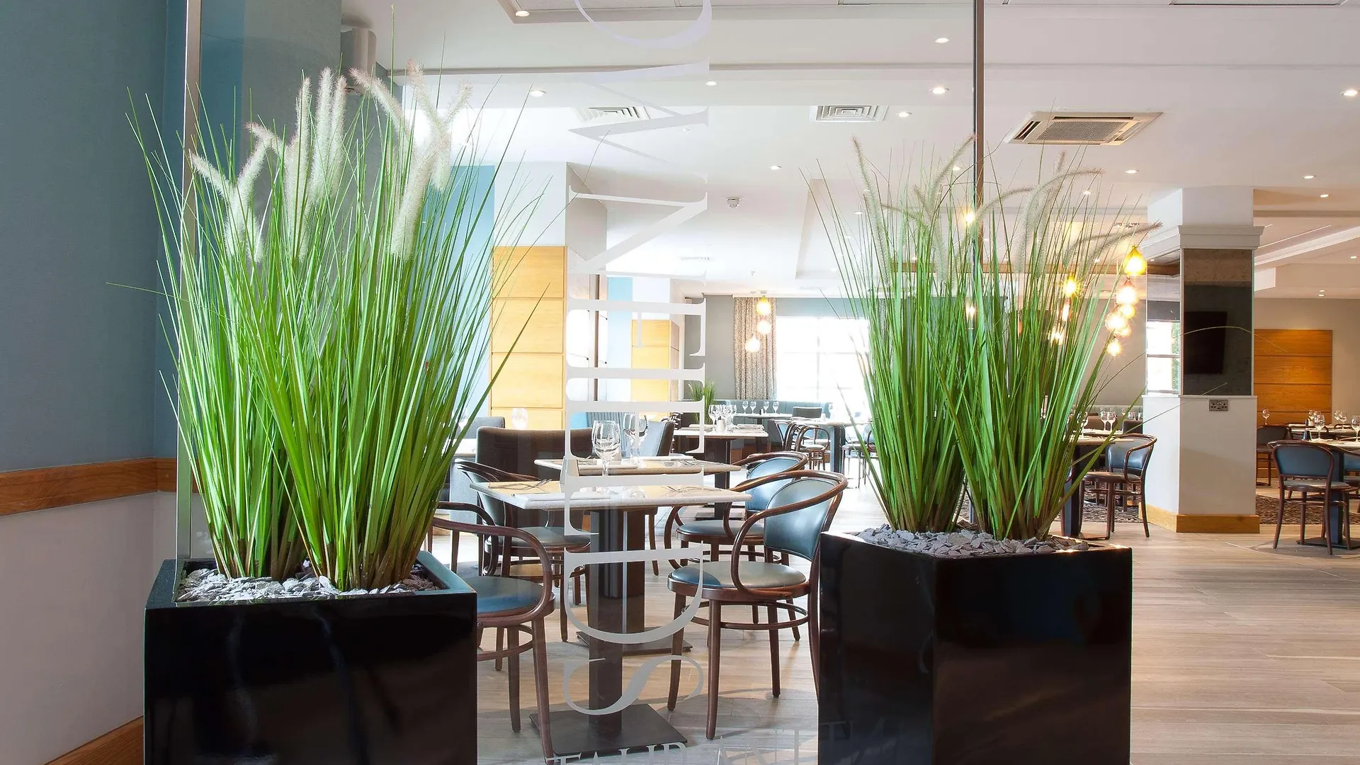 Cresta Court Hotel Altrincham