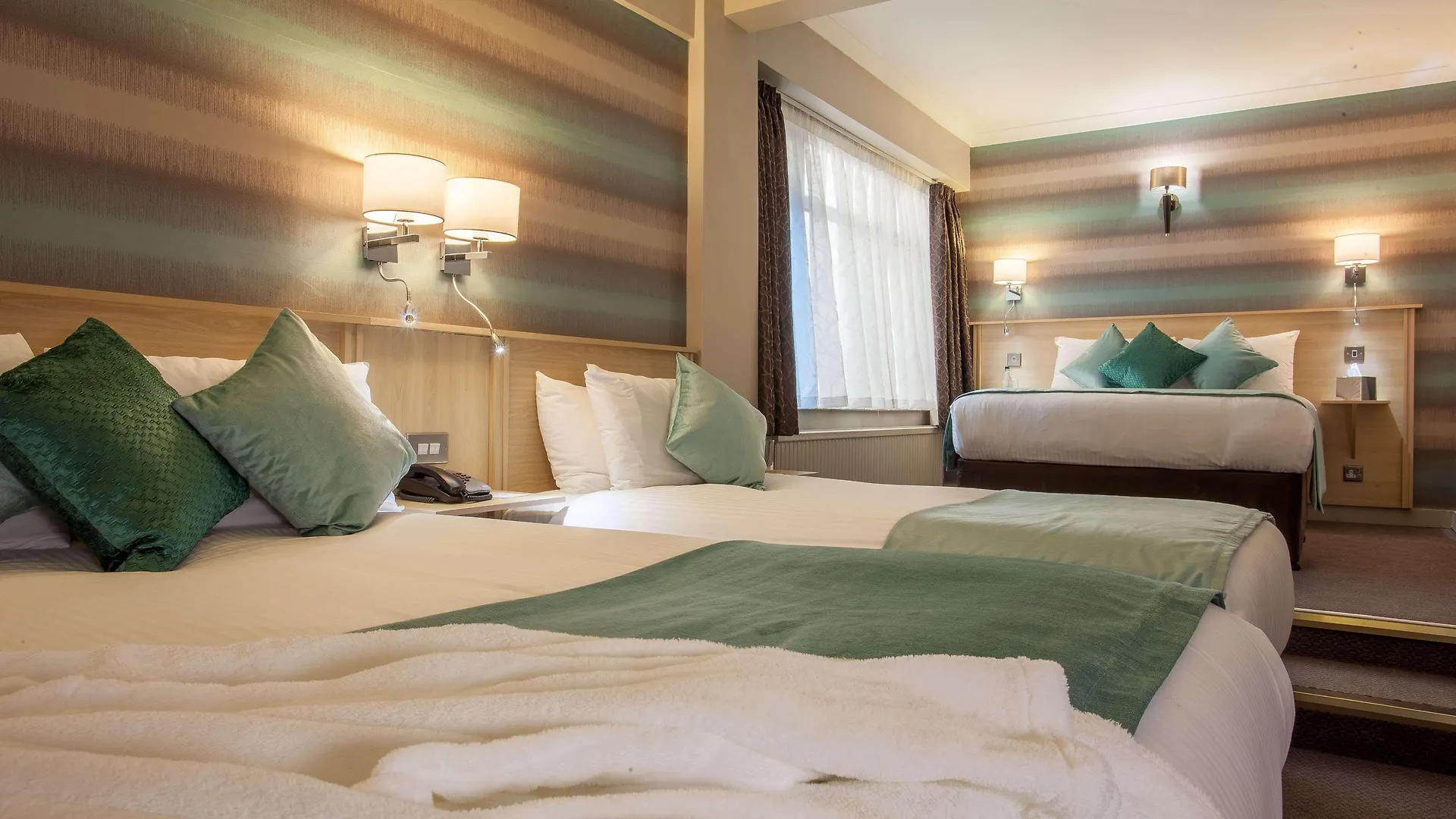 ***  Cresta Court Hotel Altrincham United Kingdom