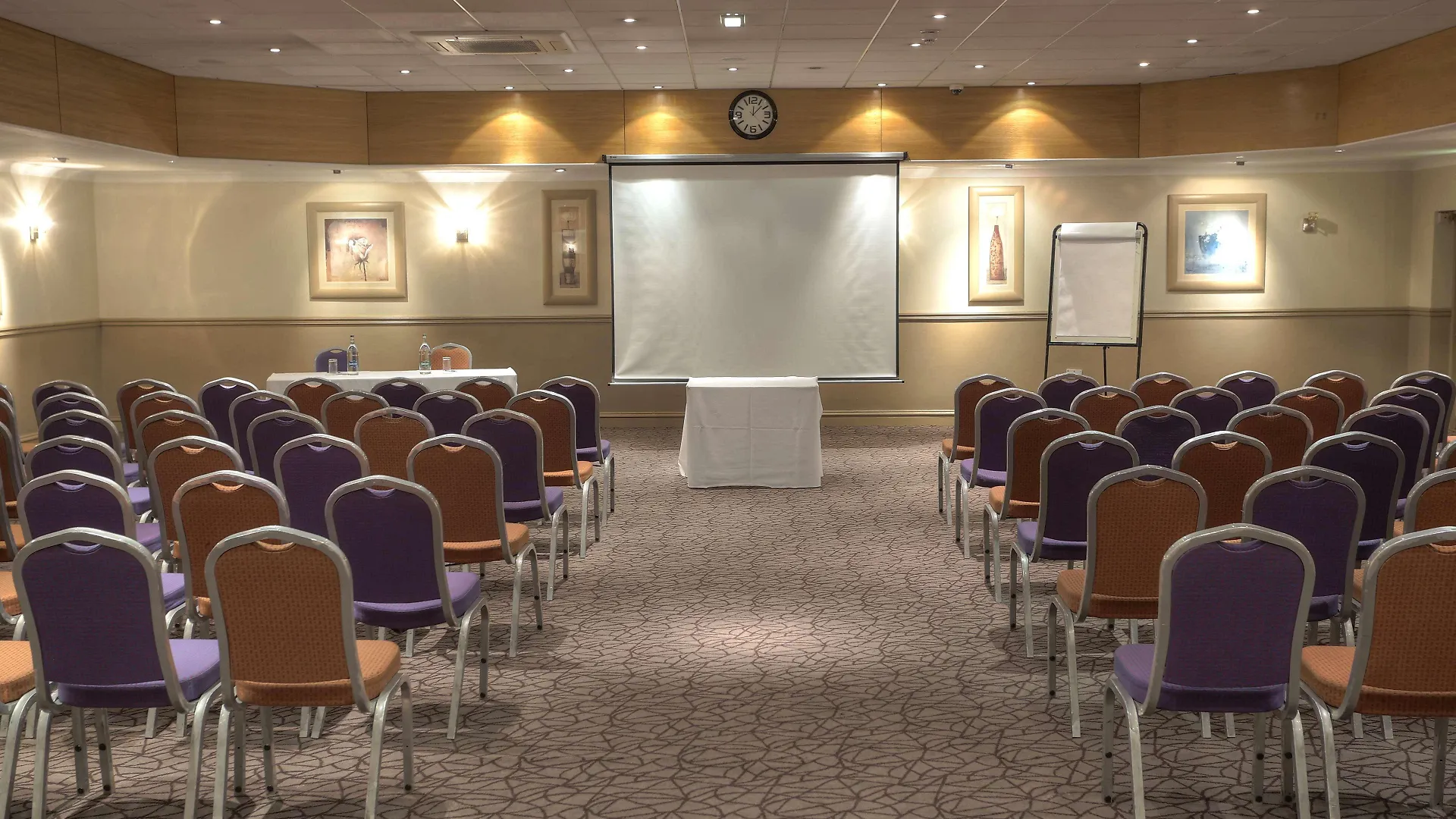 Cresta Court Hotel Altrincham