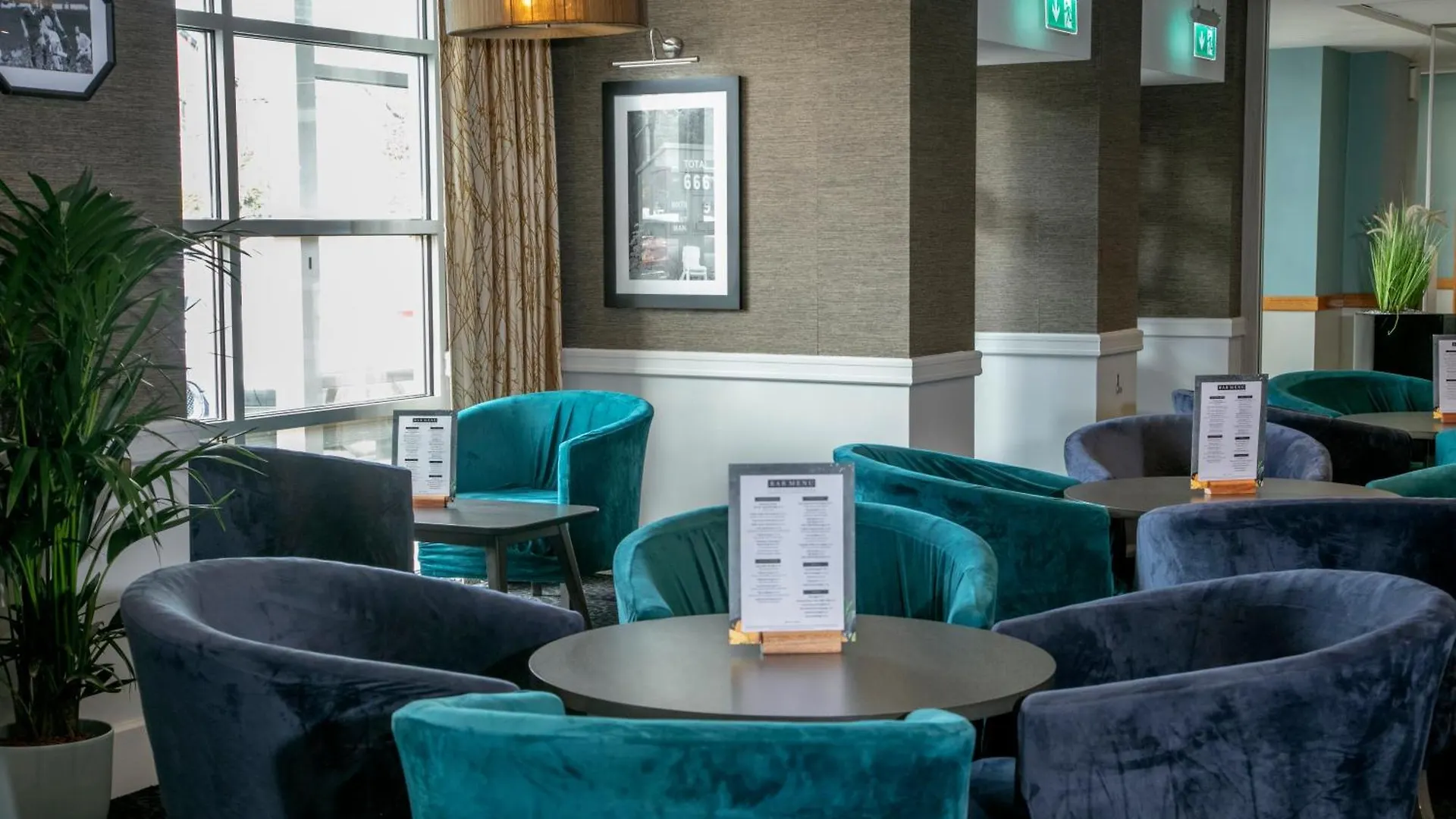 Cresta Court Hotel Altrincham