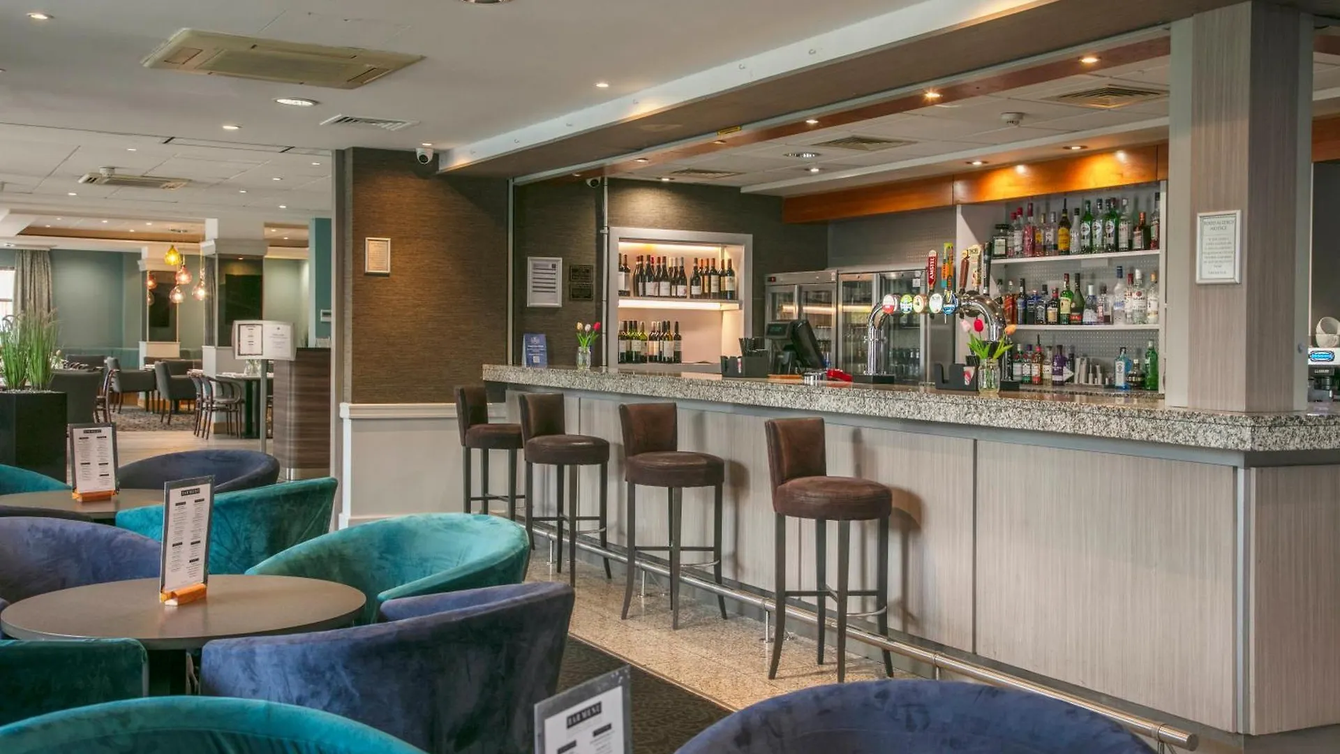 Cresta Court Hotel Altrincham