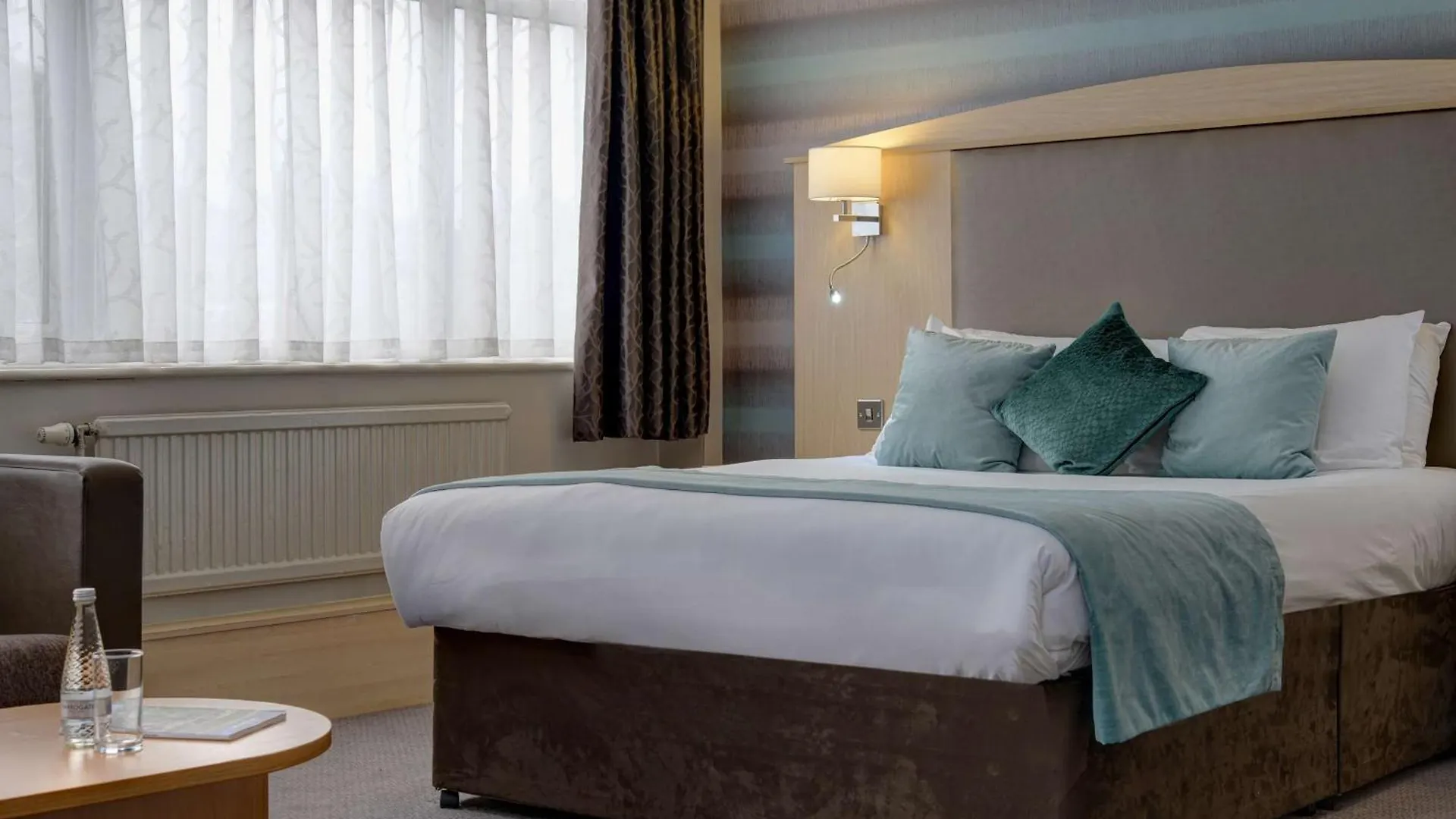 Cresta Court Hotel Altrincham
