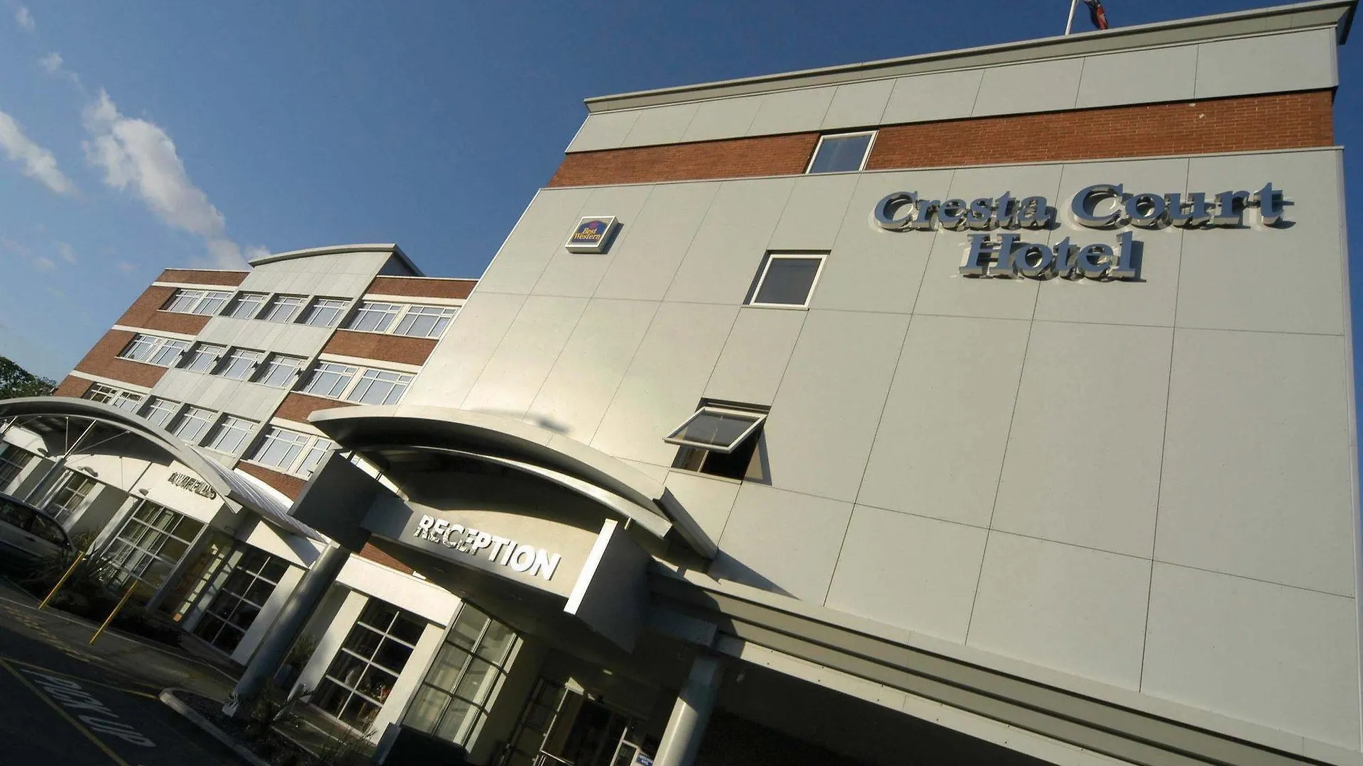 Cresta Court Hotel Altrincham