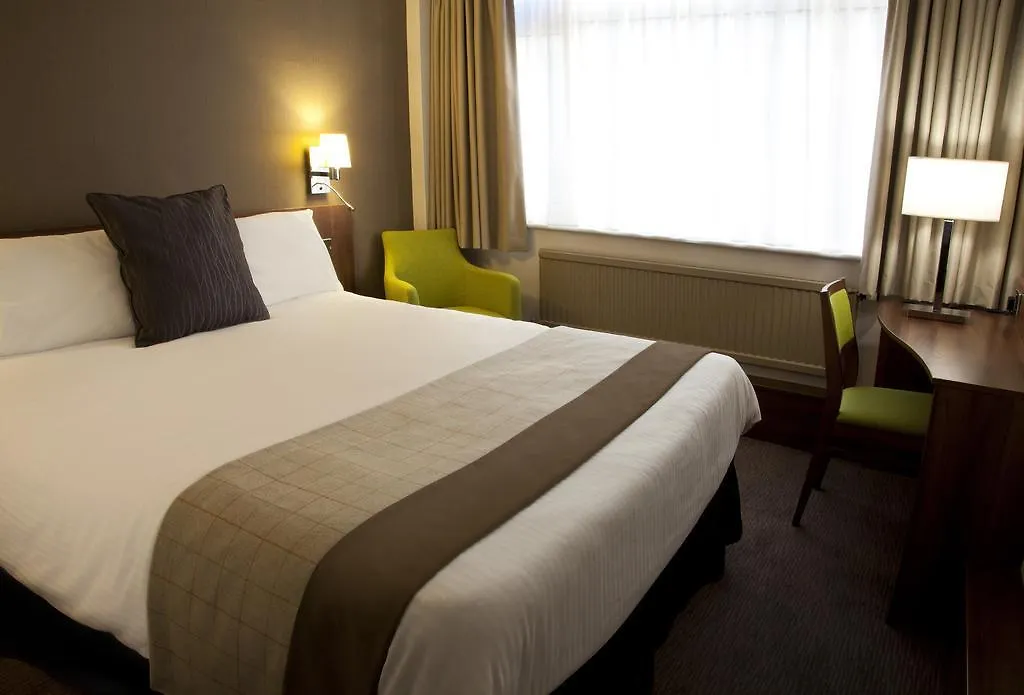 Cresta Court Hotel Altrincham
