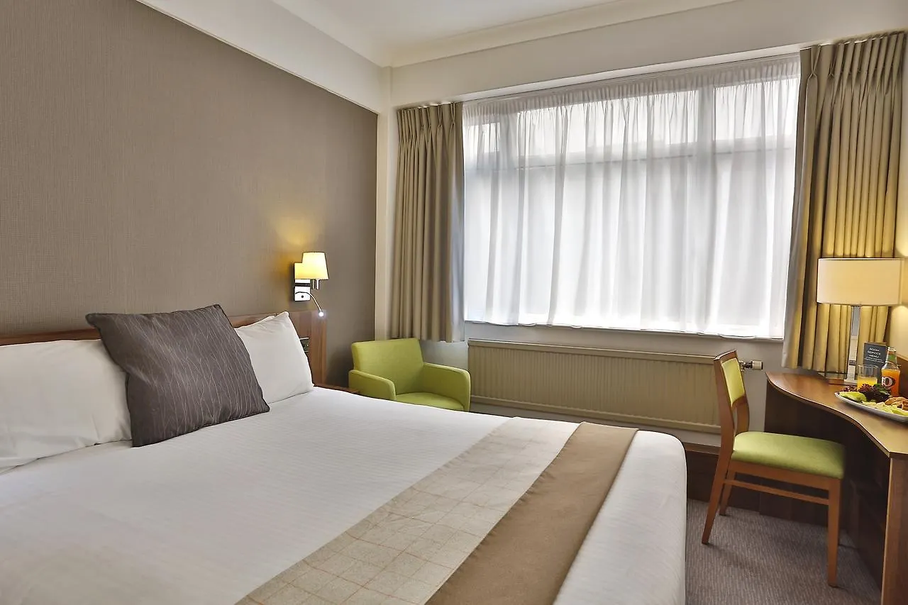Cresta Court Hotel Altrincham