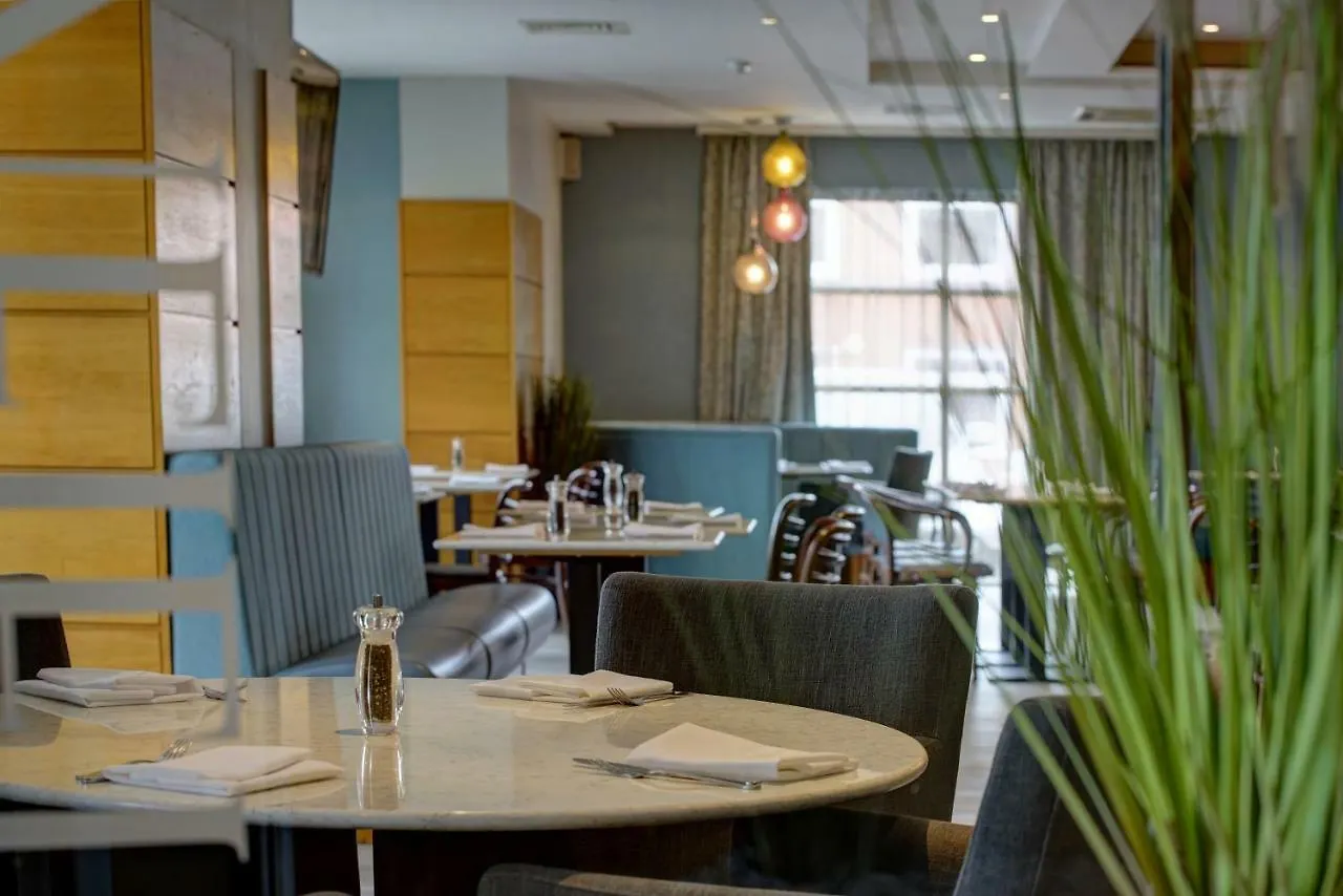 Cresta Court Hotel Altrincham