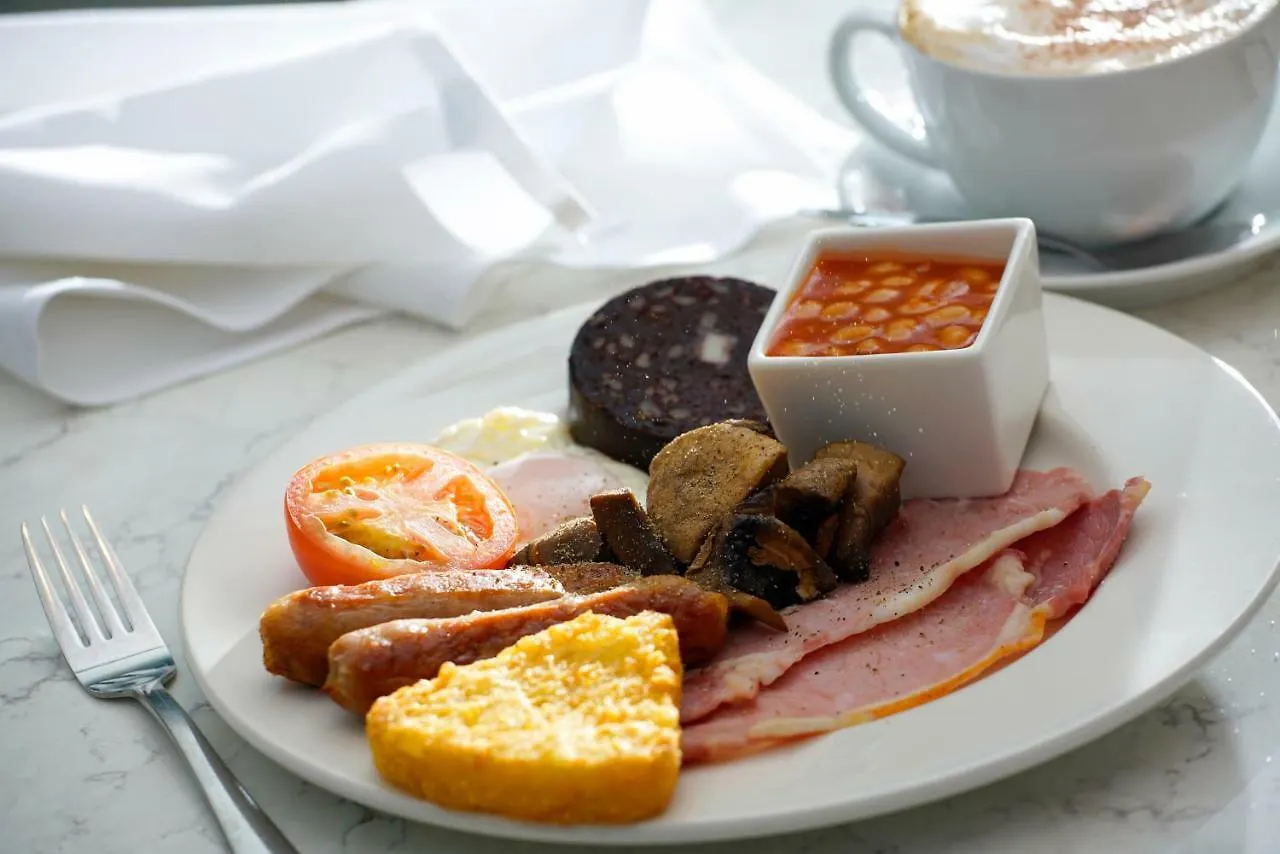 Cresta Court Hotel Altrincham