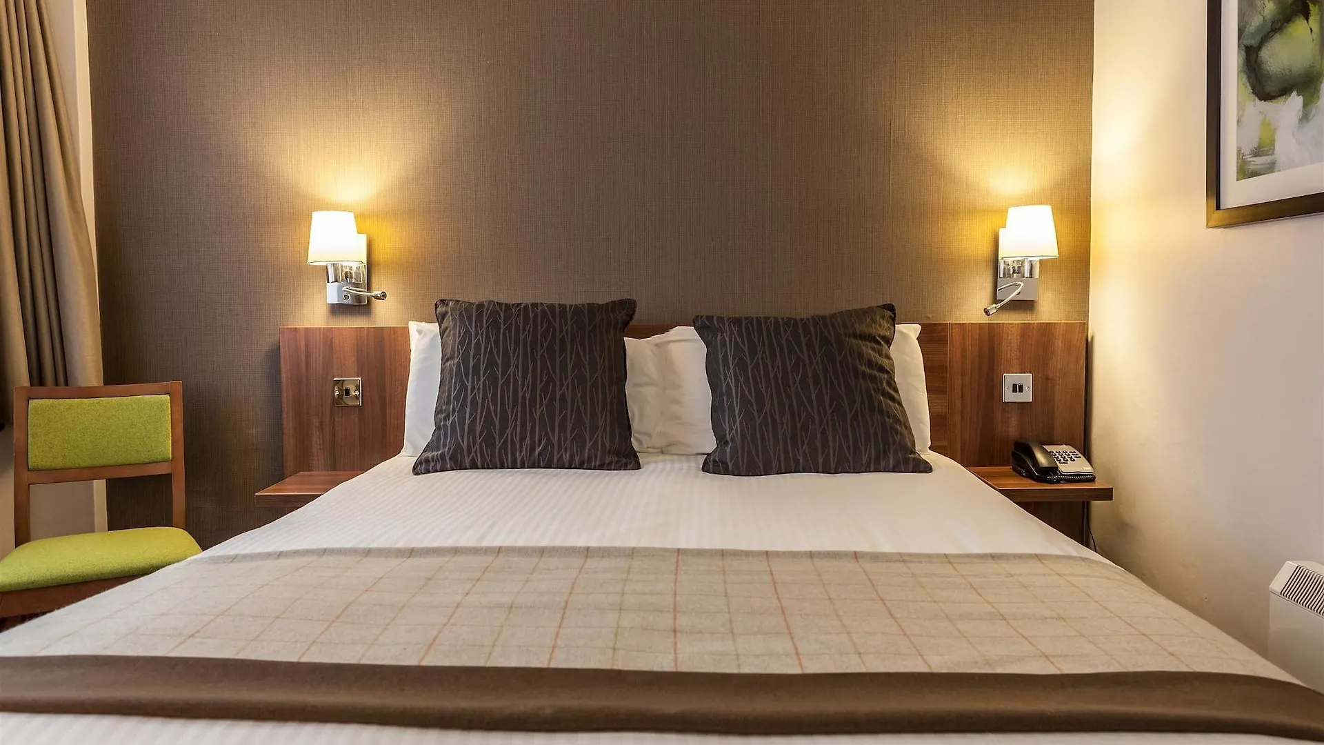 Cresta Court Hotel Altrincham